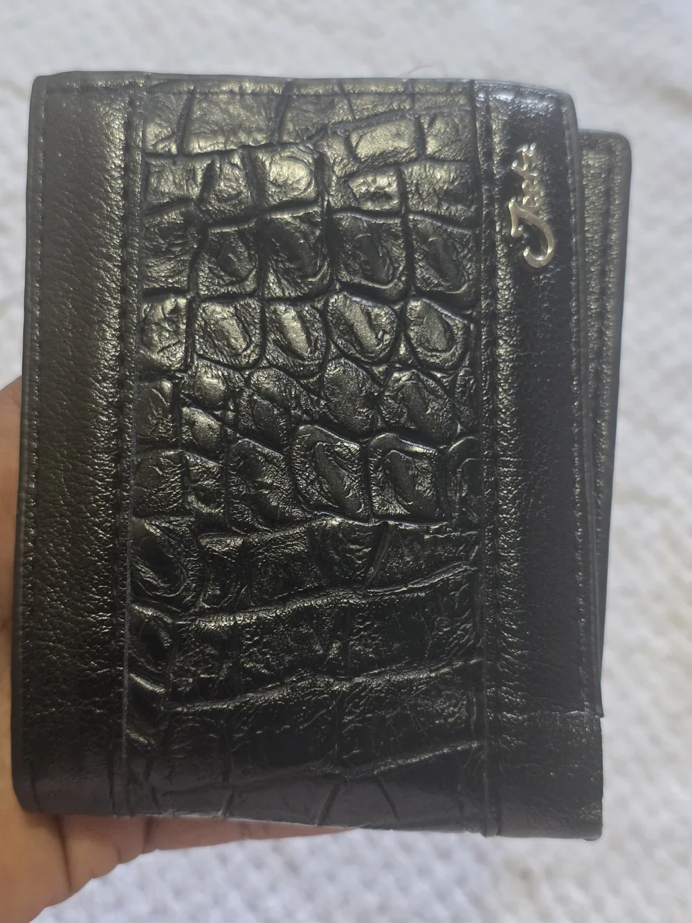 Men's Black Croc-Embossed Leather Wallet - Classic Bi-Fold